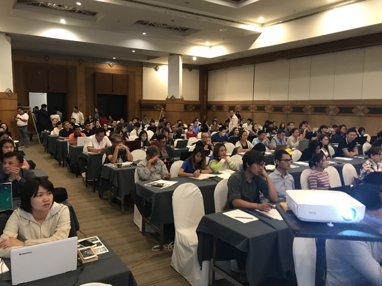 กท.กสอ. จัดฝึกอบรมเชิงปฏิบัติการ หลักสูตร สร้างธุรกิจเติบใหญ่ด้วย Online Marketing