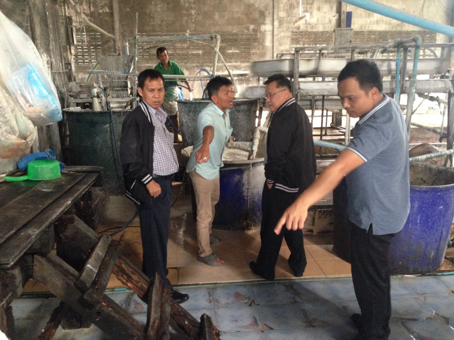 ติดตามงานผลการดำเนินงาน หจก. พนมรุ้งกุนเชียง และ หจก. พนมรุ้งซัพพลาย