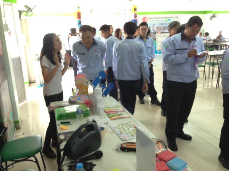วันพฤหัสบดีที่ 17 ตุลาคม 2562 คณะทำงาน Happy Workplace กองพัฒนาดิจิทัลอุตสาหกรรมกรมส่งเสริมอุตสาหกรรมได้จัดบูธประชาสัมพันธ์ การลดละเลิกบุหรี่ของ Happy workplace 