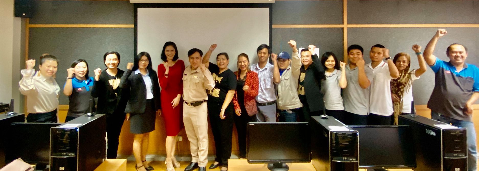 วันจันทร์ที่ 20 มกราคม พ.ศ. 2563 นายวาที พีระวรานุพงศ์ ผู้อำนวยการกองพัฒนาดิจิทัลอุตสาหกรรม และที่ปรึกษาคณะทำงาน Happy Workplace กท.กสอ. ได้ให้เกียรติเป็นประธานกล่าวเปิดการสัมมนาเชิงปฏิบัติการ
