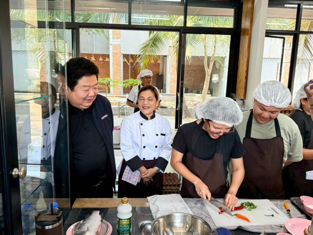 เยี่ยมชมและกำกับติดตามกิจกรรมกการฝึกอบรมเชฟอาาหารไทยมืออาชีพ (Master Thai Chef Program)