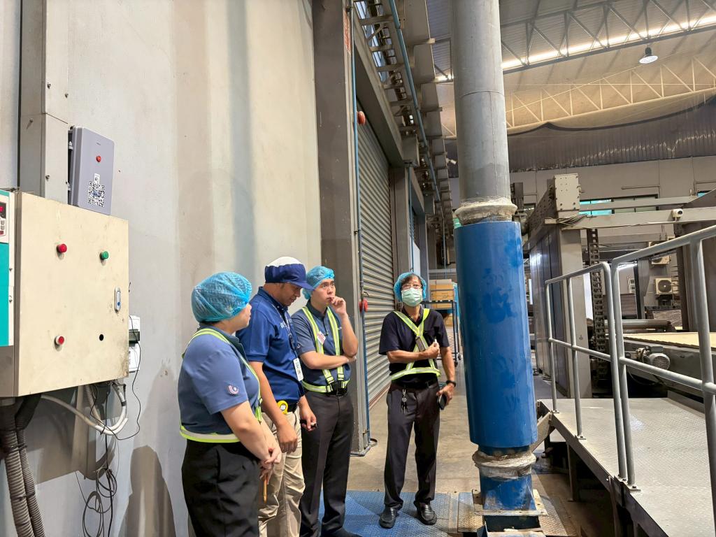 กองพัฒนาดิจิทัลอุตสาหกรรม กำกับติดตามผลการดำเนินงานของสถานประกอบการที่เข้าร่วมกิจกรรมในพื้นที่ จังหวัดนนทบรี