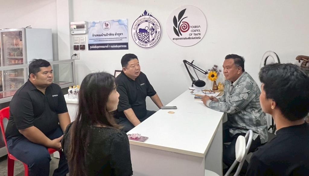 ลงพื้นที่กำกับติดตามผลการดำเนินงานของสถานประกอบการที่เข้าร่วมกิจกรรม ณ ร้านขนมป้าพิณ ลำภูรา