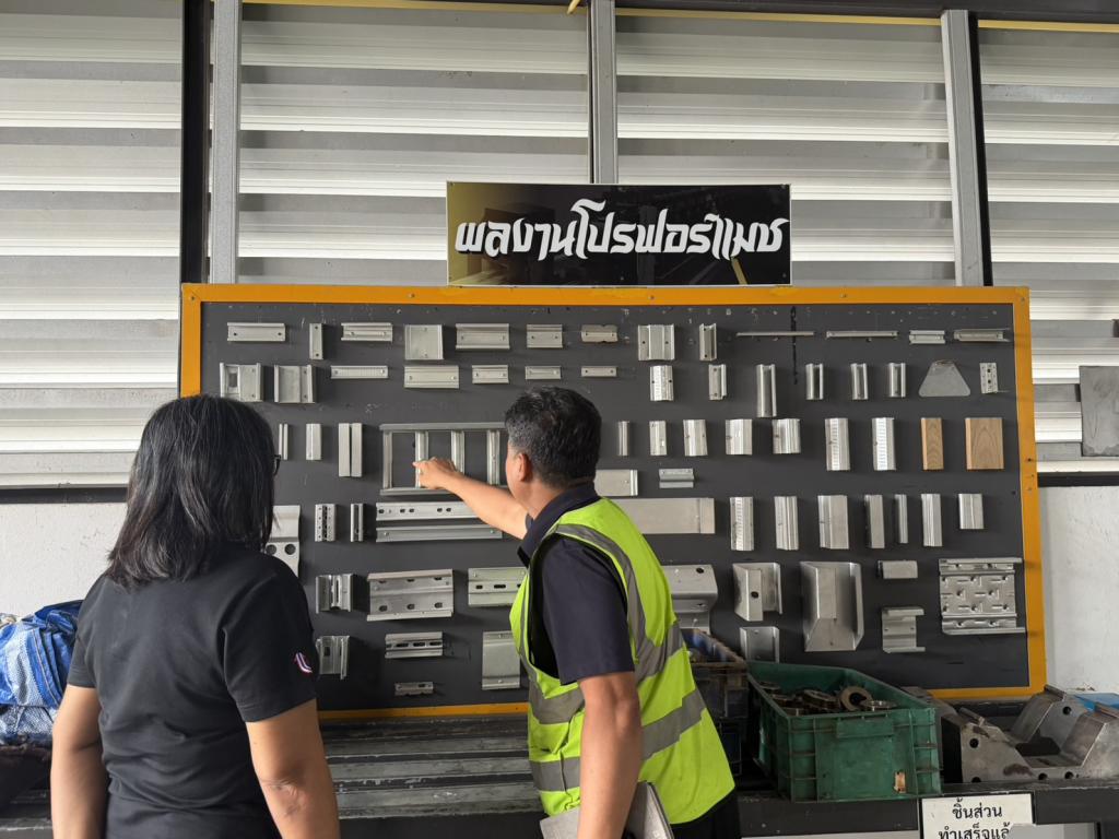 ผอ.กท. มอบหมายให้เจ้าหน้าที่กลุ่มเชื่อมโยงธุรกิจดิจิทัลอุตสาหกรรมกำกับติดตาม กิจกรรมการเพิ่มประสิทธิภาพอุตสาหกรรมการผลิตด้วยเทคโนโลยีดิจิทัล AI (AI Predictive Maintenance or AI Quality Control)