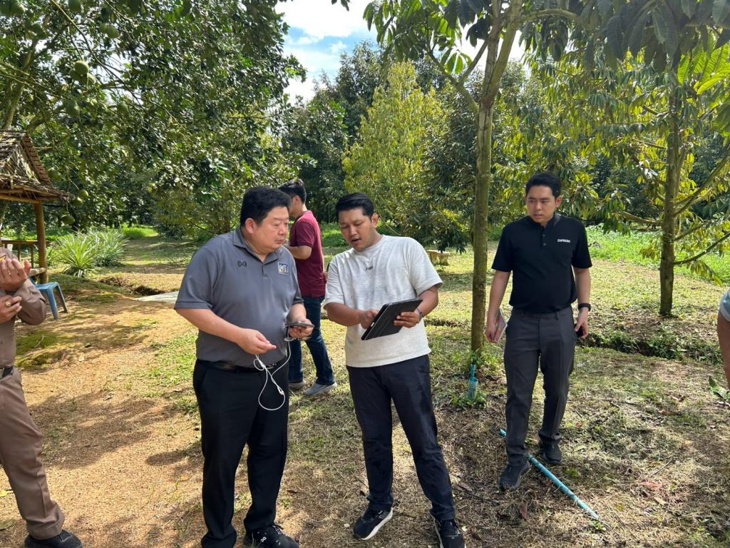 ลงพื้นที่กำกับติดตาม "สวนทุเรียนชัยยุทธ" ที่เข้าร่วมกิจกรรมการประยุกต์ใช้เทคโนโลยีดิจิทัล (เกษตรอัจฉริยะ : Smart Farm)