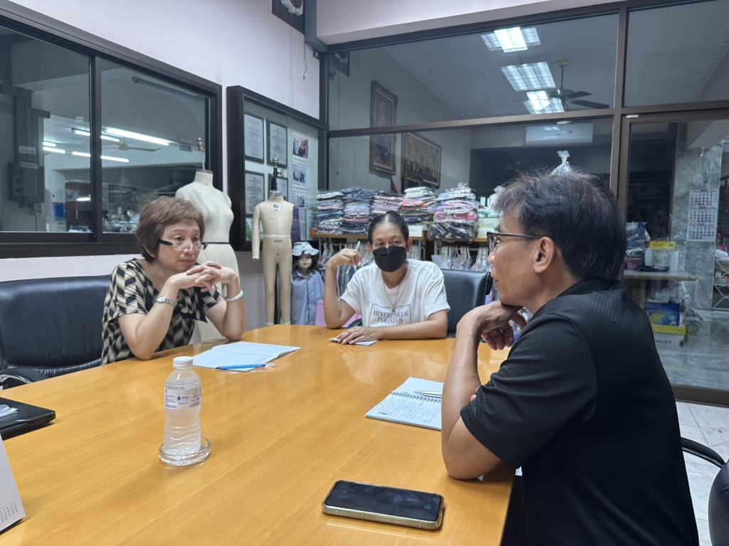 ผอ.กท.กสอ. มอบ เจ้าหน้าที่ กช.กท.กสอ กำกับติดตาม กิจกรรมการเพิ่มประสิทธิภาพ SMEs ด้วยเทคโนโลยีดิจิทัลและ AI