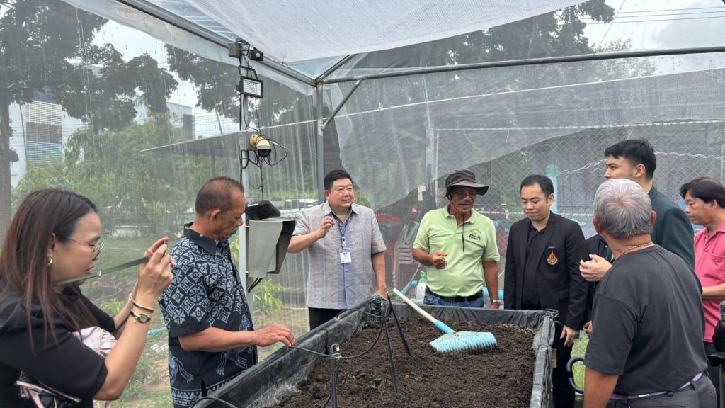 จัดกิจกรรมการฝึกอบรมเชิงปฏิบัติการ “Smart Farm Transformation: ยกระดับเกษตรกรไทยสู่เกษตรอัจฉริยะ”